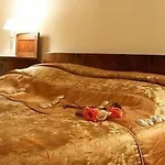 Camea 公寓式酒店 3*