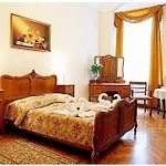 Aparthotel Camea 3*